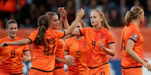 NL Vrouwenelftal 1